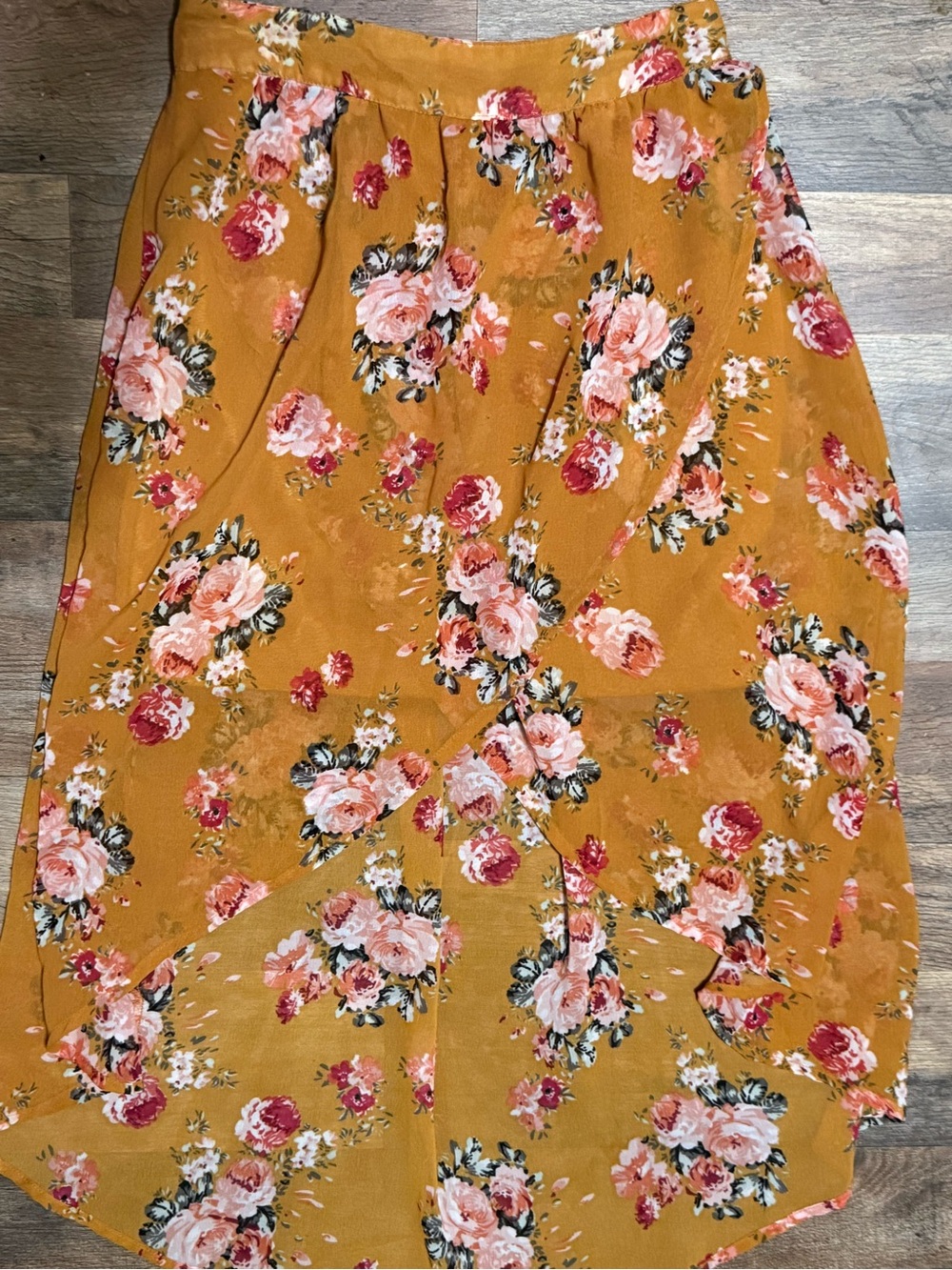 🌸 Charlotte Russe Floral High-Low Maxi Skirt 🌸 •Size Med•
